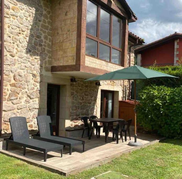 Apartamento En Cantabria, Treceño Buitenkant foto